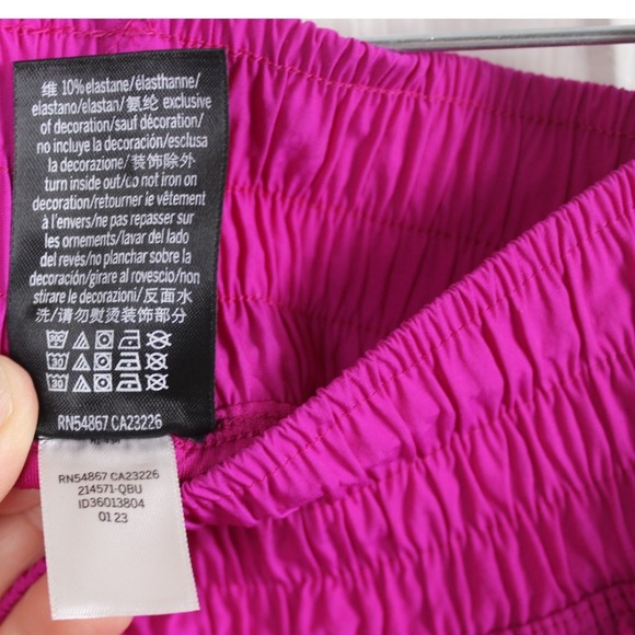 PINK Victoria's Secret Active Smocked Waist Dolphin Shorts Magenta XS - Picture 4 of 4